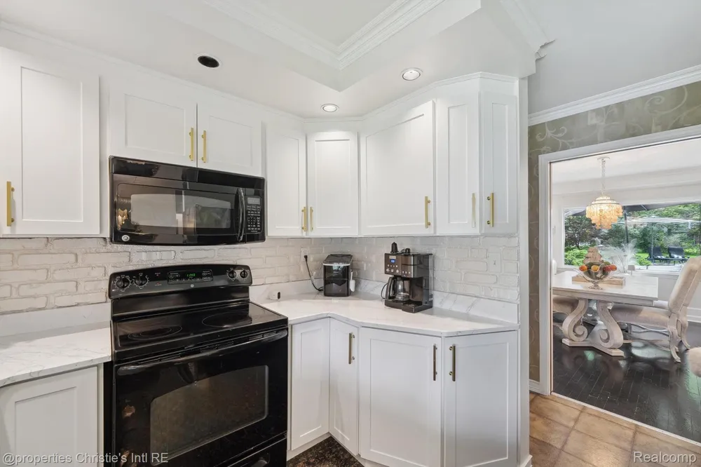 511 S GULLEY ROAD Dearborn City, MI 48124