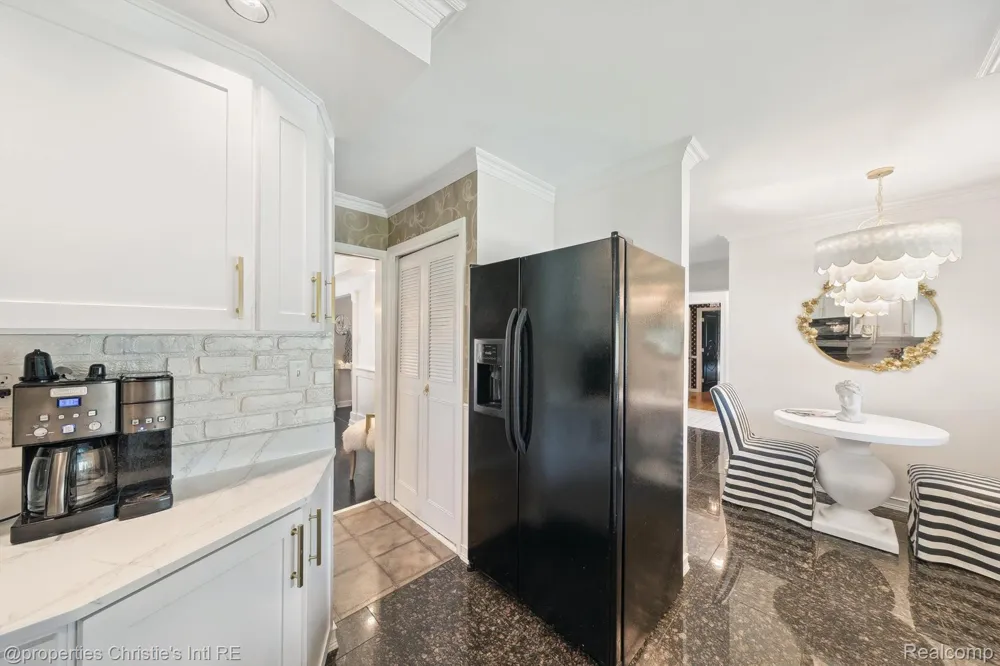 511 S GULLEY ROAD Dearborn City, MI 48124