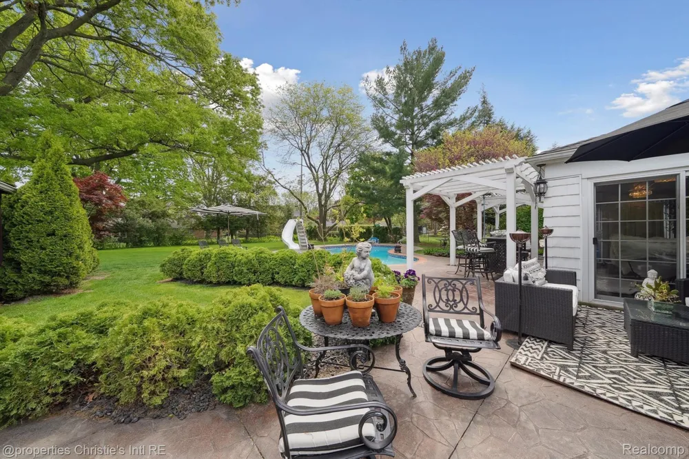 511 S GULLEY ROAD Dearborn City, MI 48124