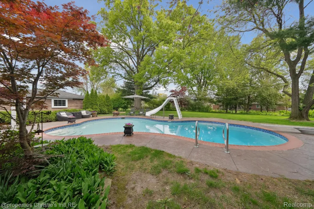 511 S GULLEY ROAD Dearborn City, MI 48124
