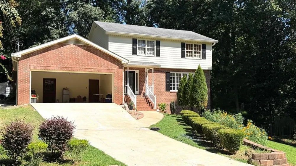 574 Hickory Hills Court Stone Mountain, GA 30083