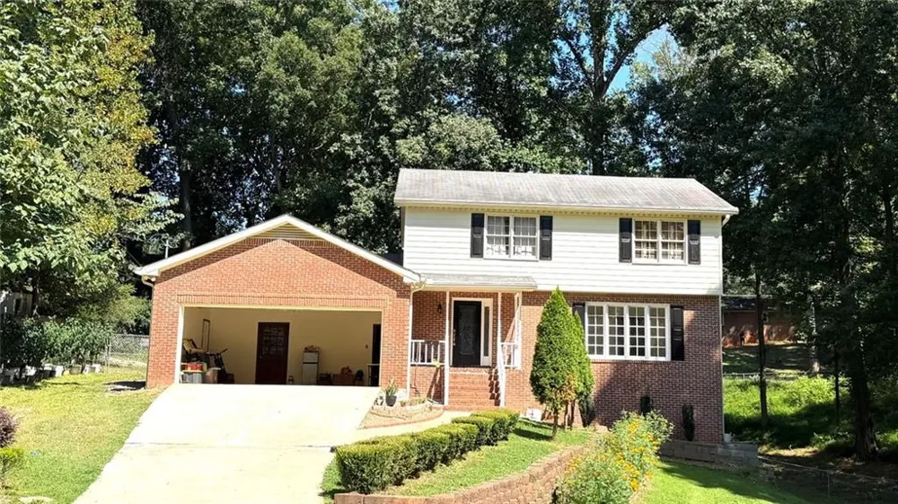 574 Hickory Hills Court Stone Mountain, GA 30083
