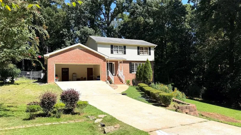 574 Hickory Hills Court Stone Mountain, GA 30083