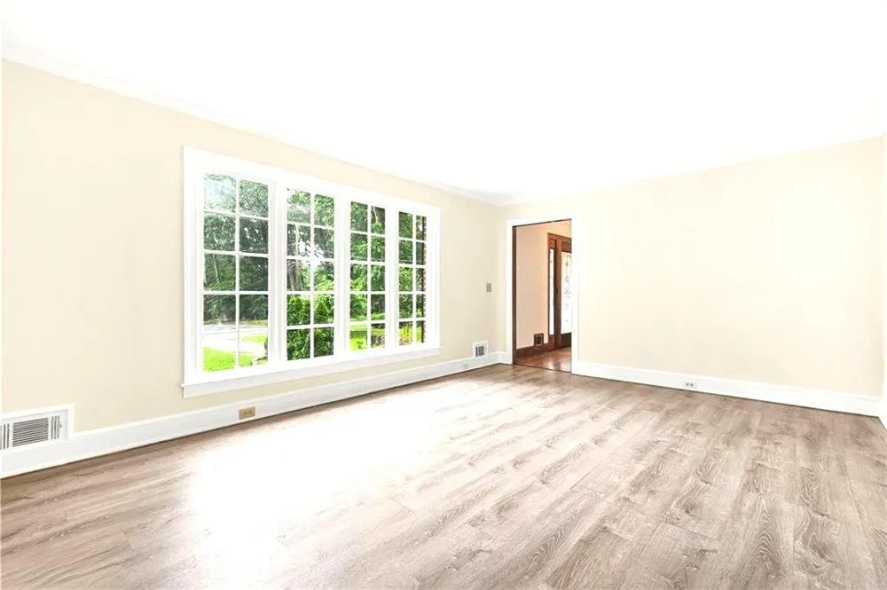 574 Hickory Hills Court Stone Mountain, GA 30083