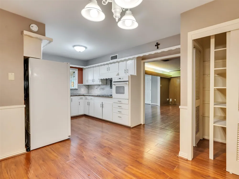 1805 Allen Street Rosenberg, TX 77471
