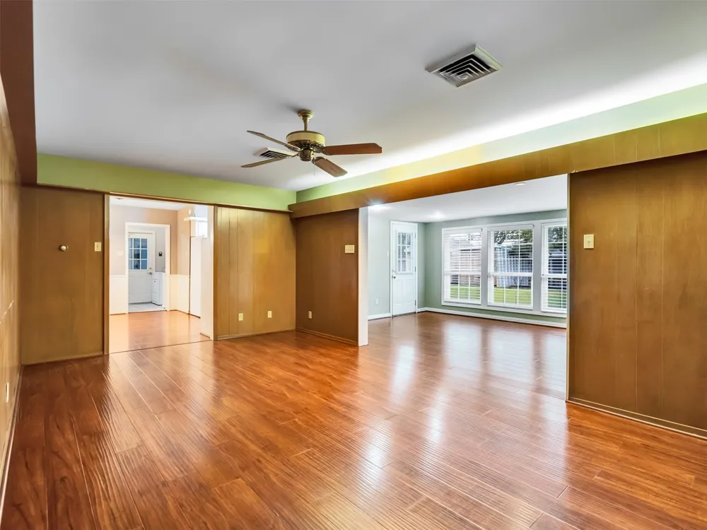 1805 Allen Street Rosenberg, TX 77471