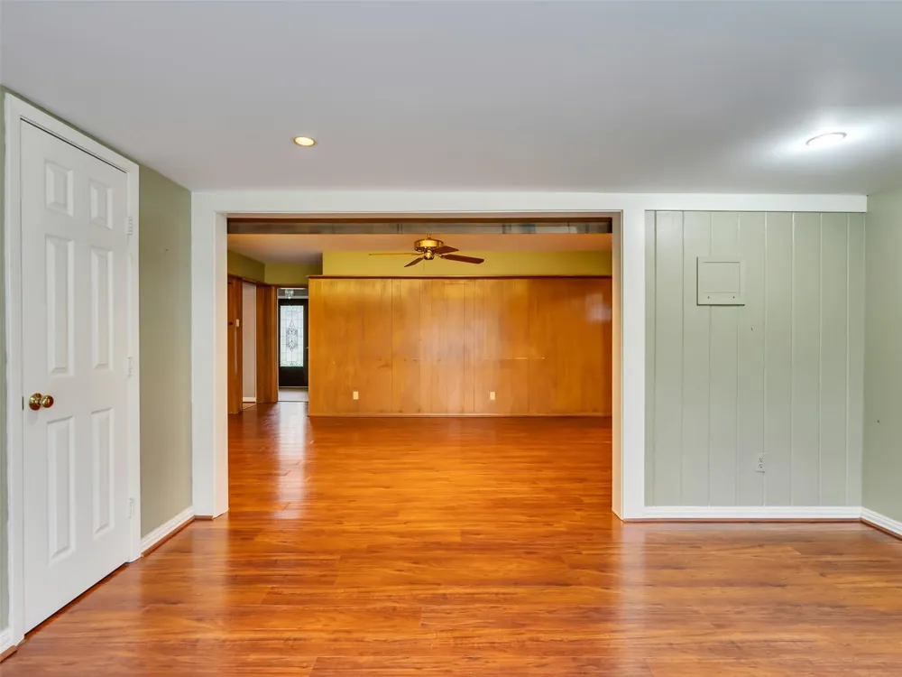 1805 Allen Street Rosenberg, TX 77471