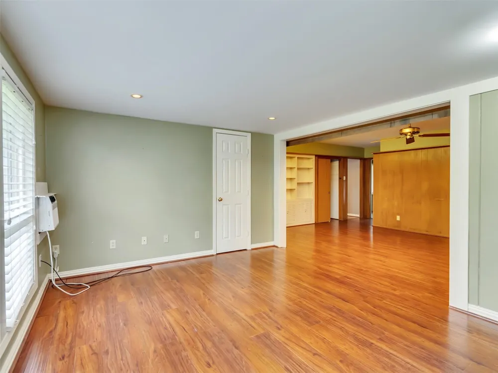 1805 Allen Street Rosenberg, TX 77471