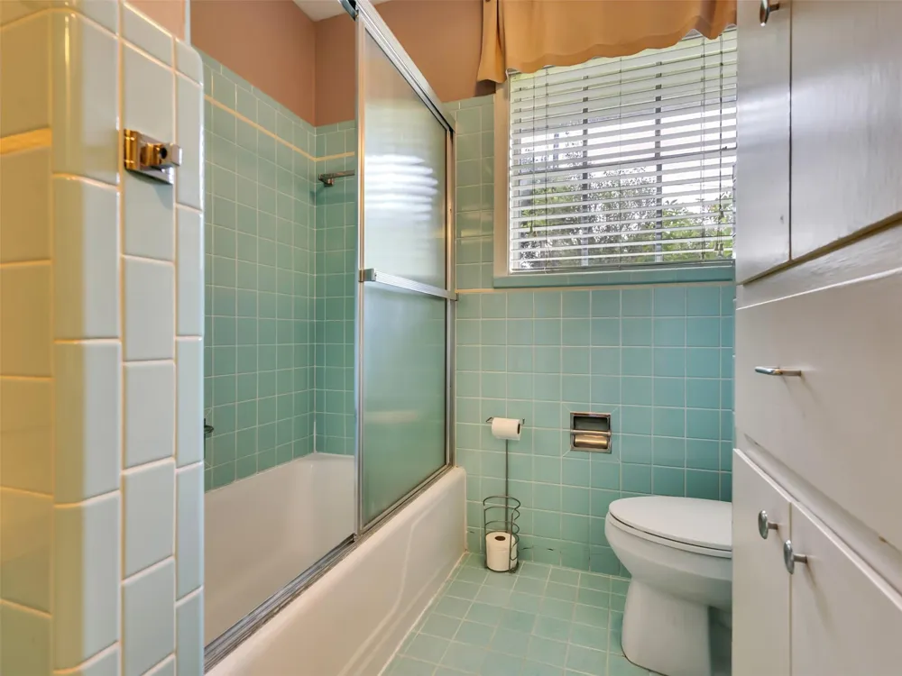 1805 Allen Street Rosenberg, TX 77471