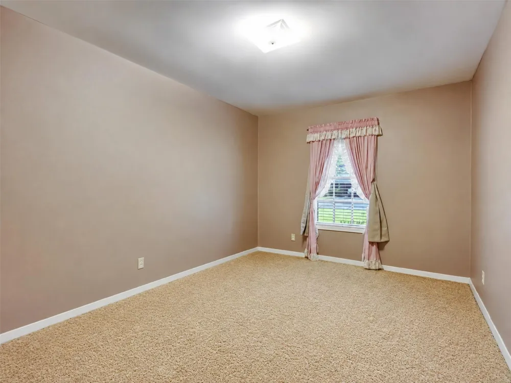 1805 Allen Street Rosenberg, TX 77471