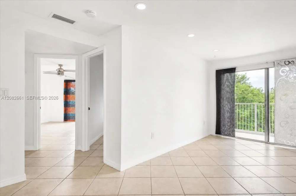 1975 Normandy Dr #303 Miami Beach, FL 33141
