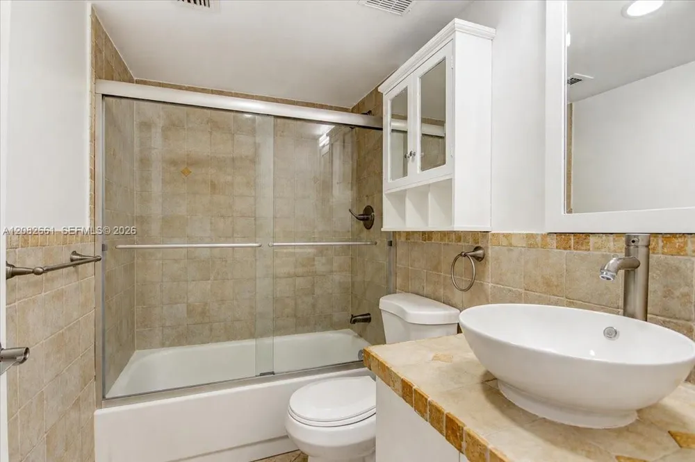 1975 Normandy Dr #303 Miami Beach, FL 33141
