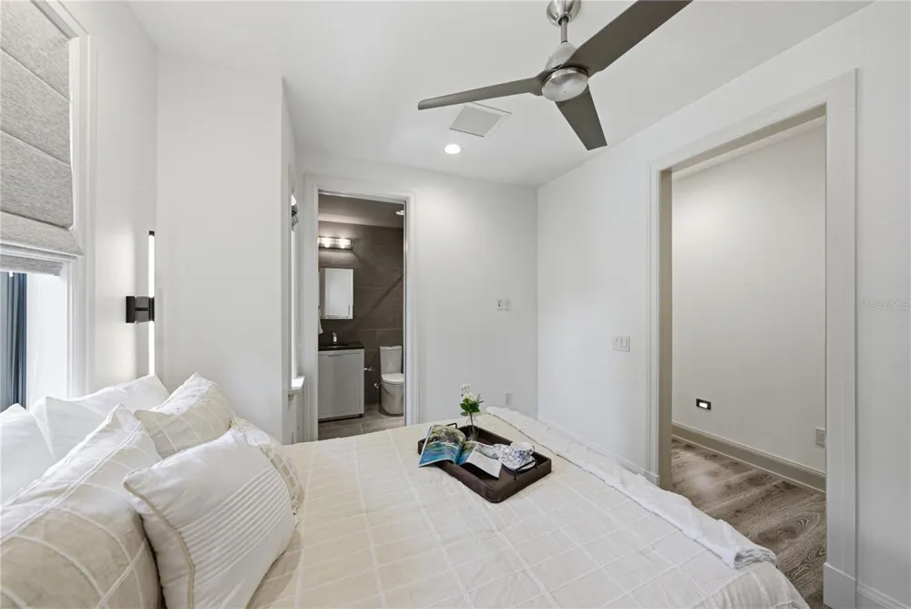 2903 W HAWTHORNE ROAD Tampa, FL 33611