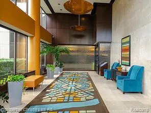 1001 W JEFFERSON AVENUE #17E
