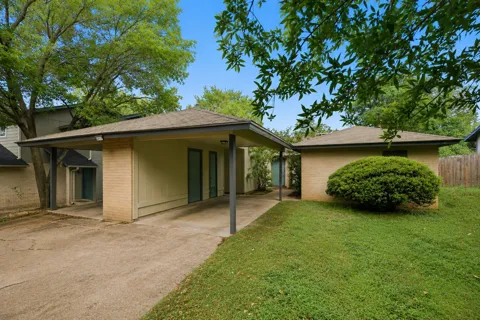 2412 Burleson Court #B