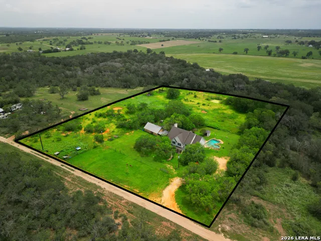 1208 ODaniel School Rd Seguin, TX 78155
