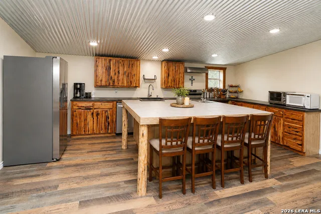 206 LEON KLINK ST Camp Wood, TX 78833