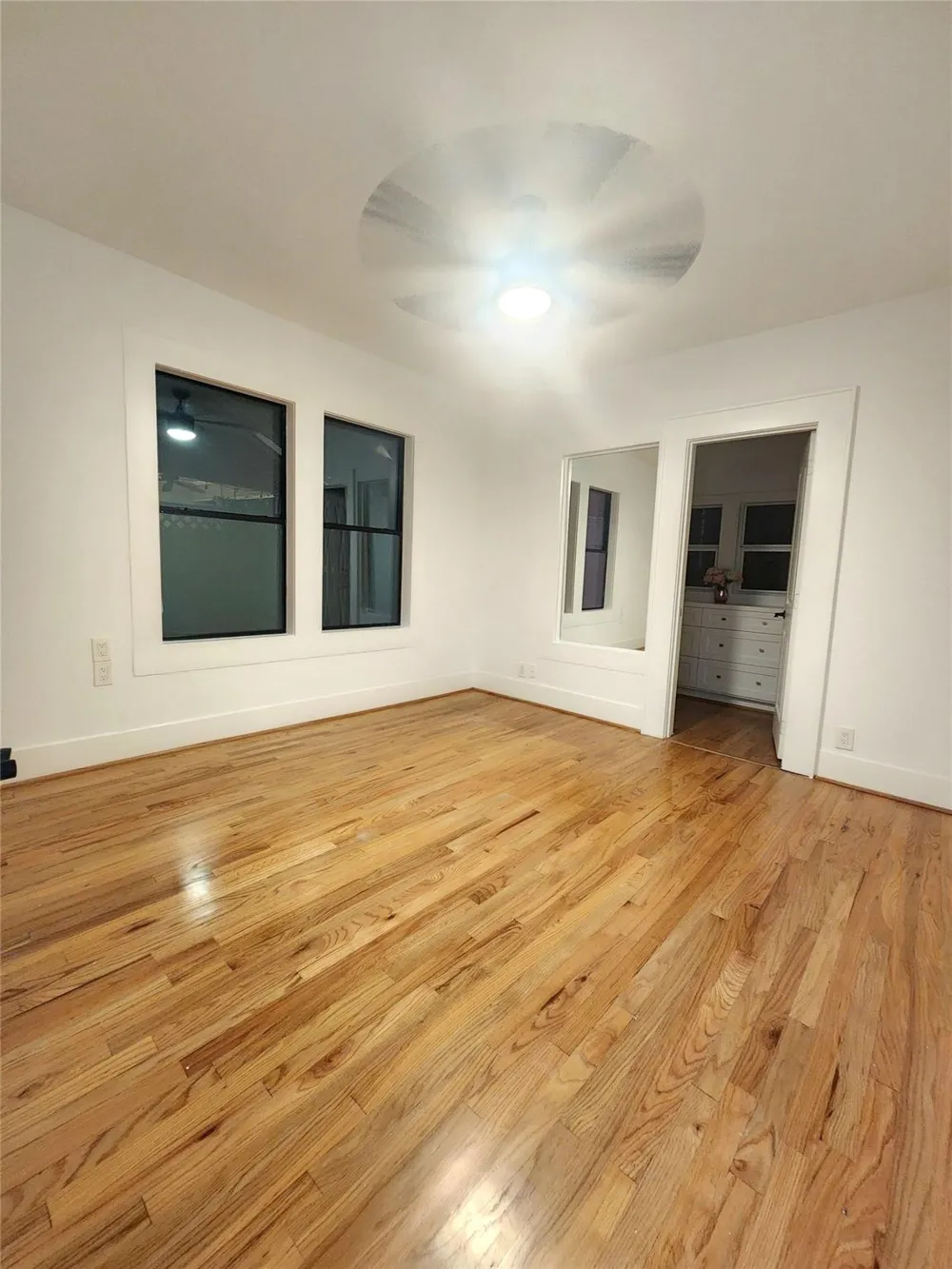 606 Vincent Street Houston, TX 77009