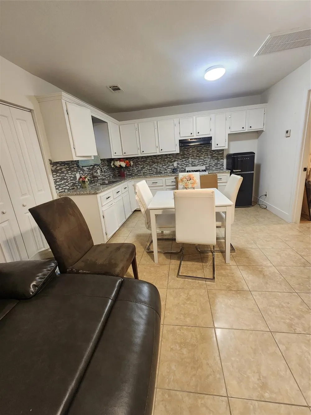 606 Vincent Street Houston, TX 77009