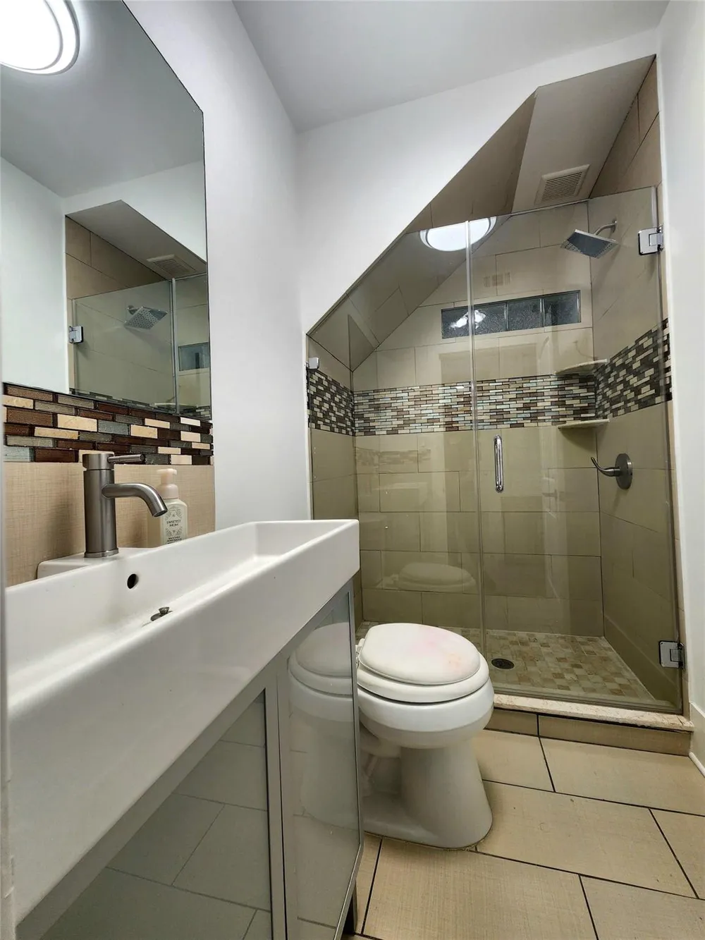 606 Vincent Street Houston, TX 77009