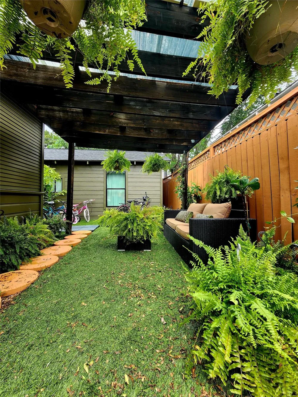 606 Vincent Street Houston, TX 77009