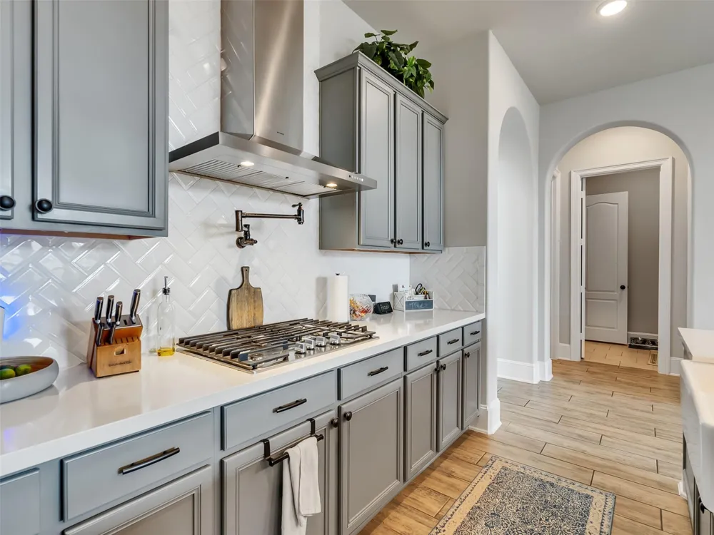 10302 Muir Peak Drive Rosharon, TX 77583