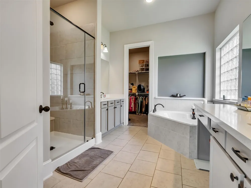 10302 Muir Peak Drive Rosharon, TX 77583