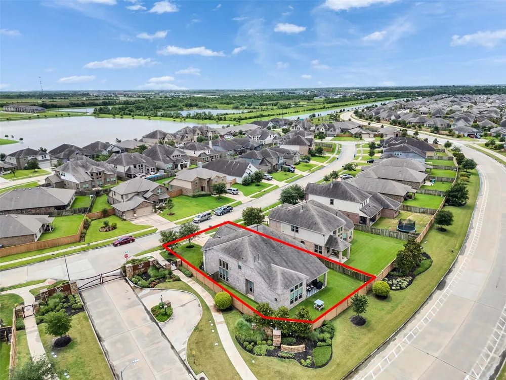 10302 Muir Peak Drive Rosharon, TX 77583
