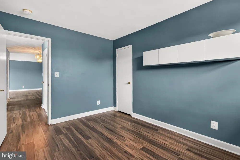 4635 20TH ROAD #10 Arlington, VA 22207