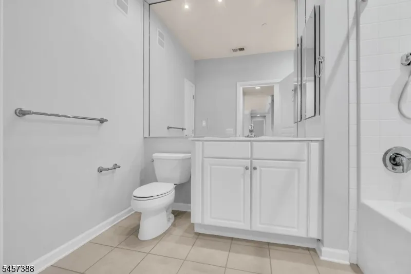3210 Chesterwood Way #3210 Unit 3210 Franklin, NJ 08873