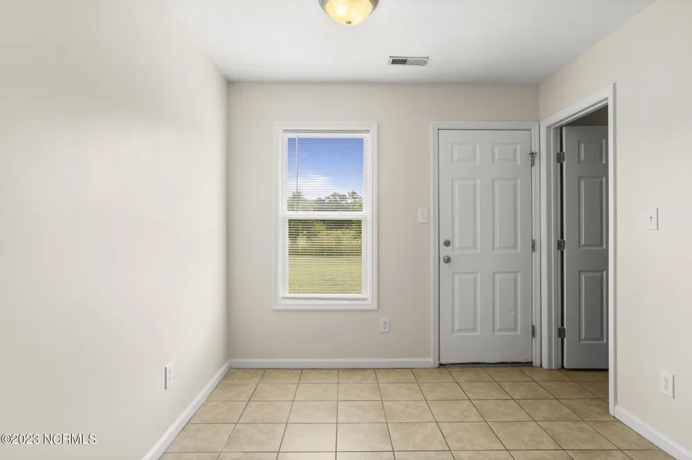 132 Lainmark Drive Hubert, NC 28539