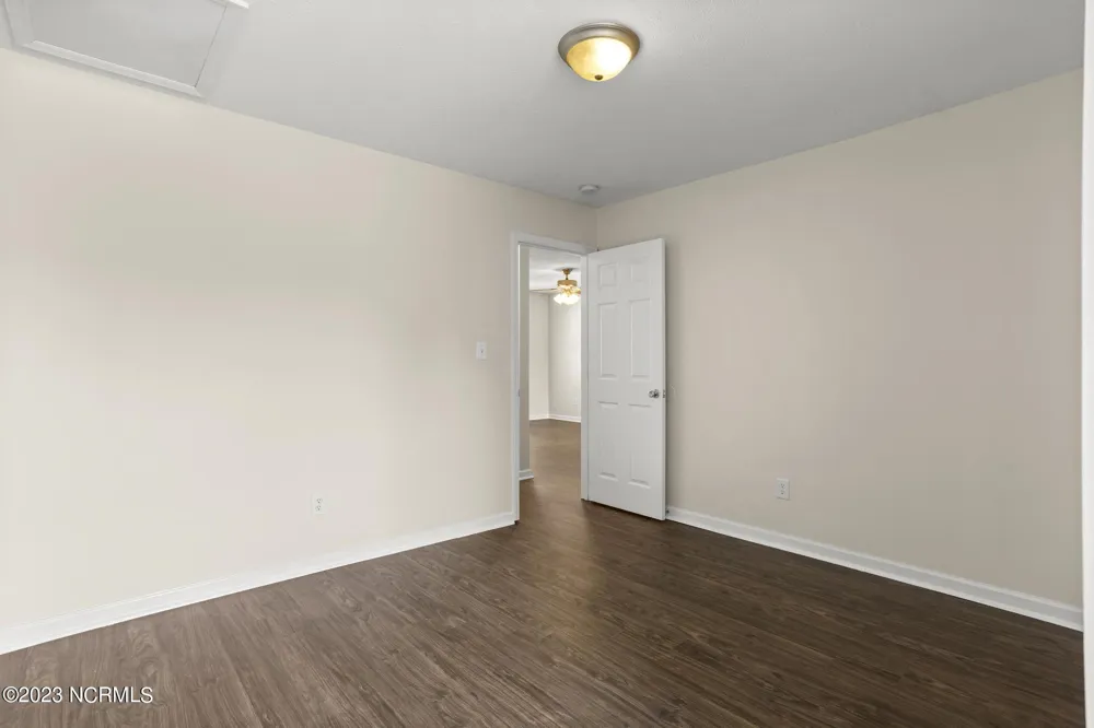 132 Lainmark Drive Hubert, NC 28539