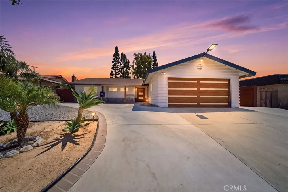 14762 Carfax Tustin, CA 92780