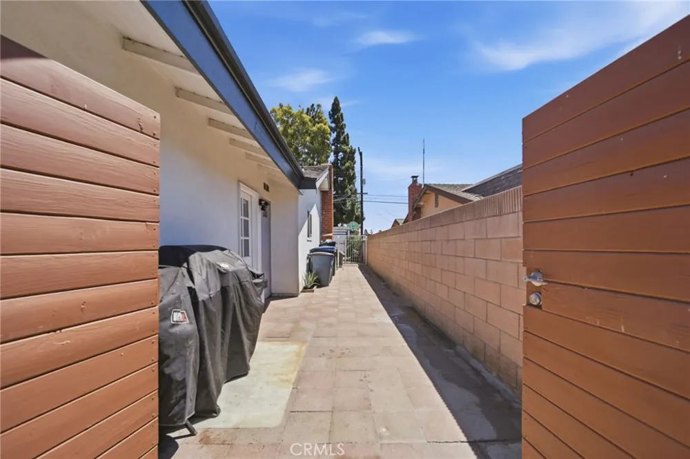 14762 Carfax Tustin, CA 92780