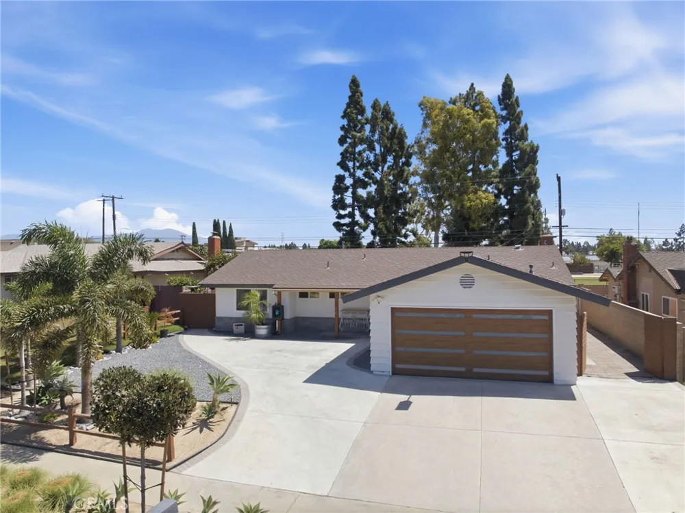 14762 Carfax Tustin, CA 92780