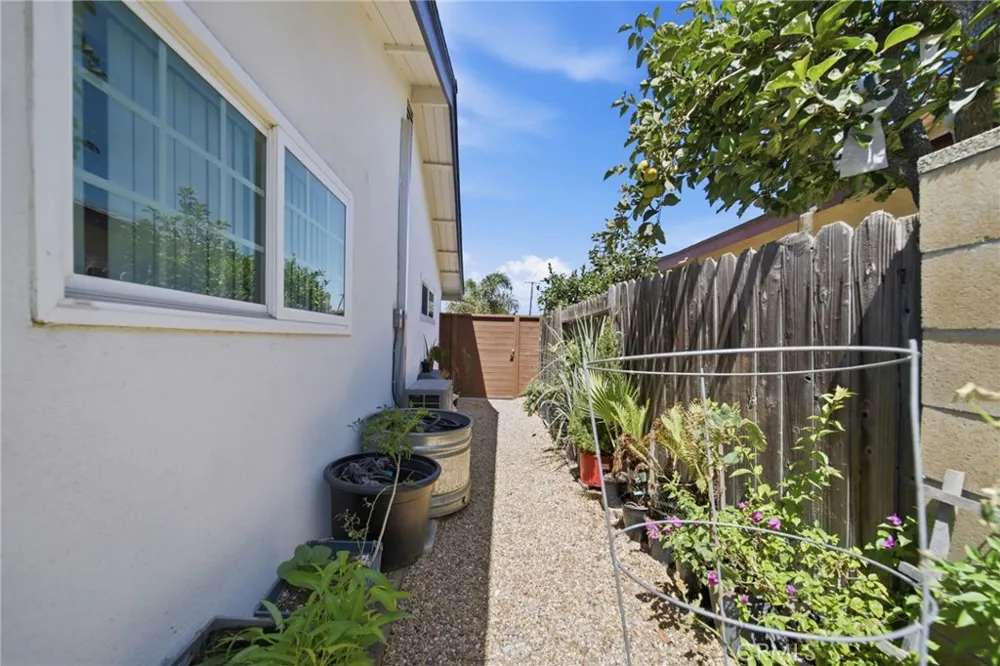 14762 Carfax Tustin, CA 92780