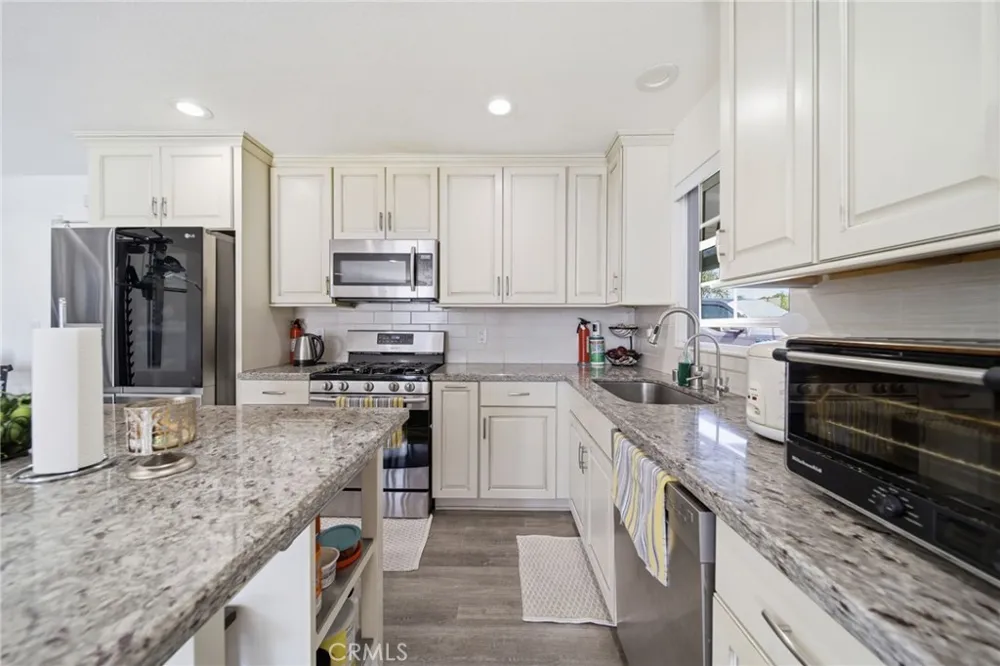 14762 Carfax Tustin, CA 92780