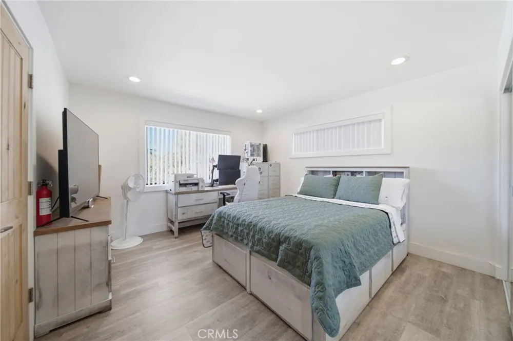 14762 Carfax Tustin, CA 92780