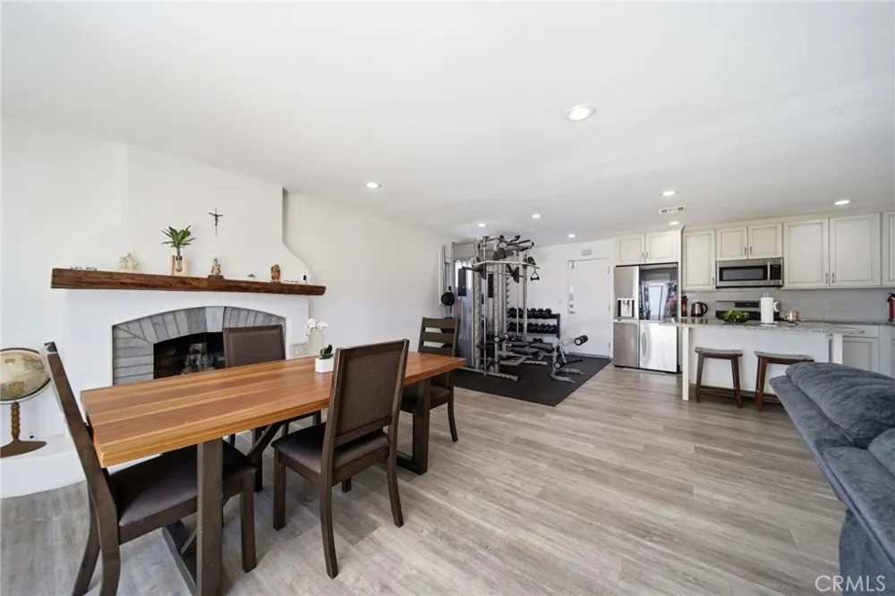 14762 Carfax Tustin, CA 92780