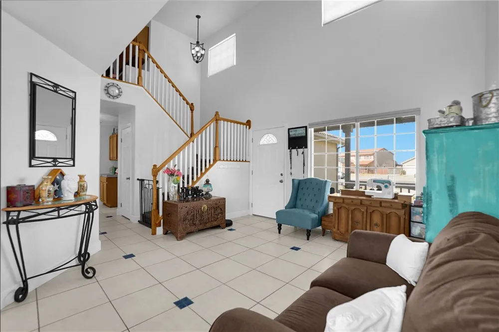 14426 Laguna Court Adelanto, CA 92301