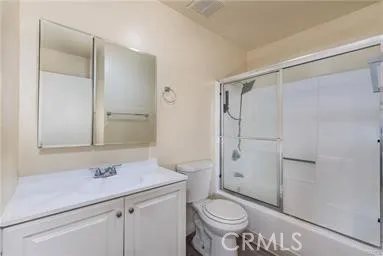 912 S Ash Avenue #6 Inglewood, CA 90301