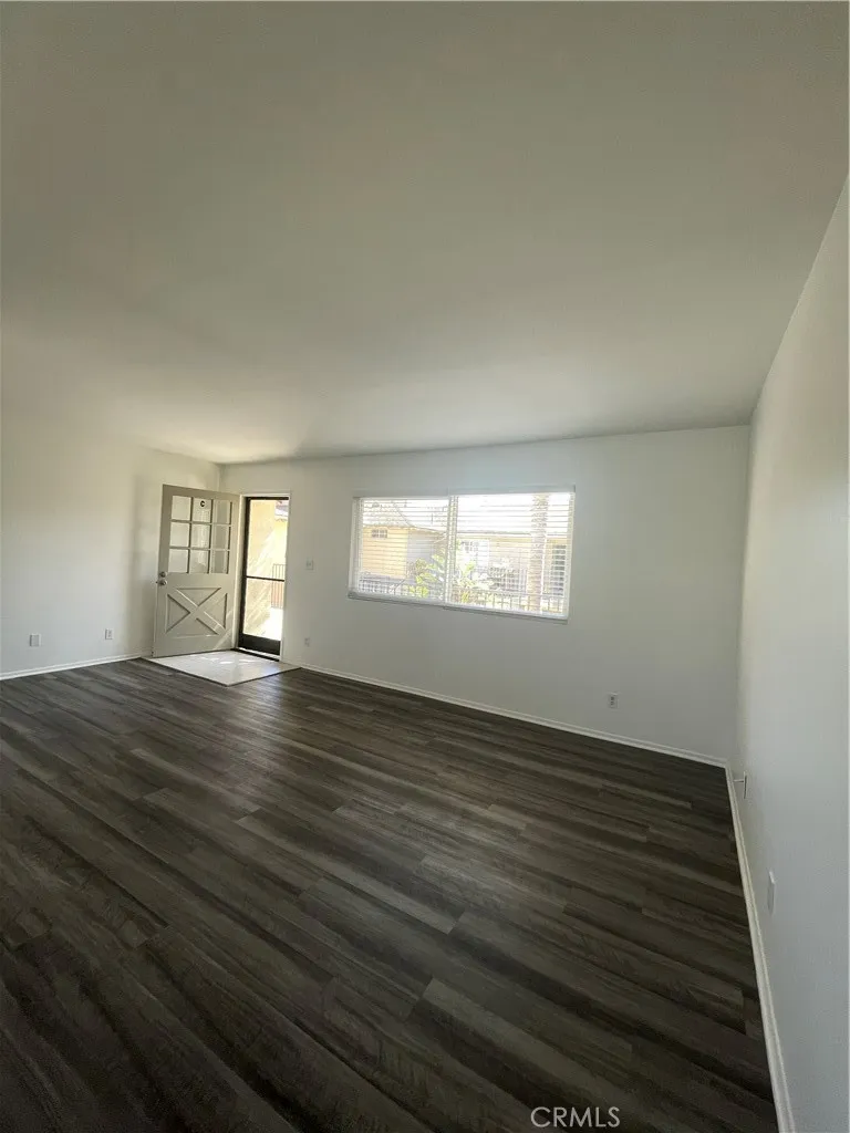 119 17th Street #C Huntington Beach, CA 92648