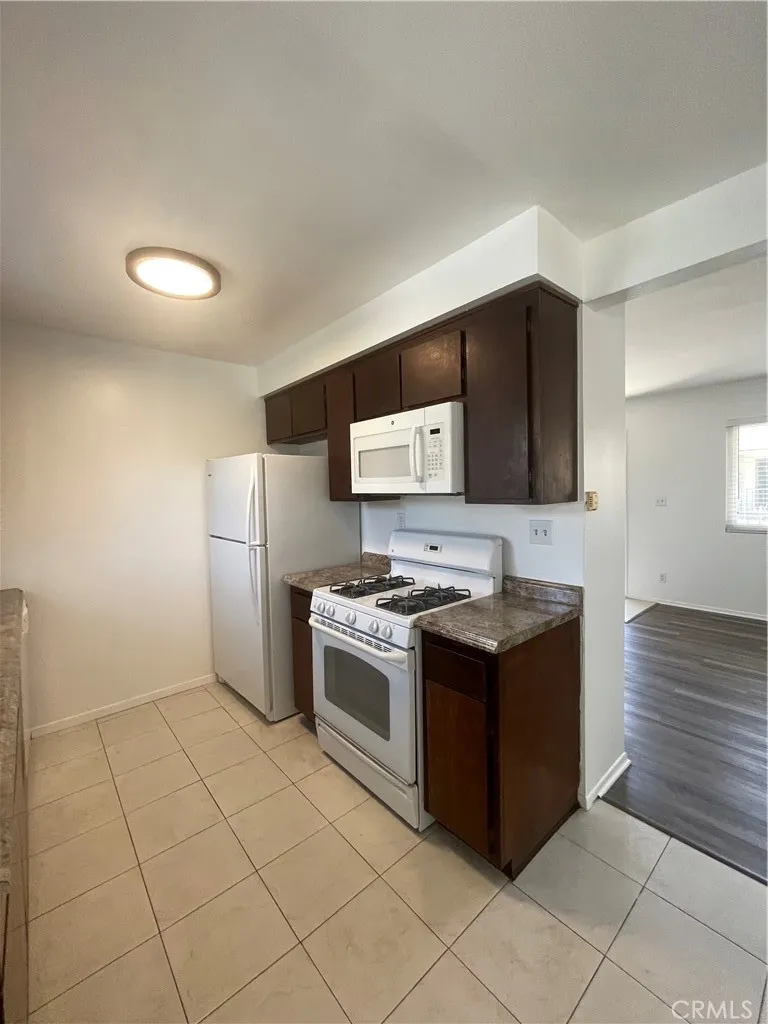119 17th Street #C Huntington Beach, CA 92648