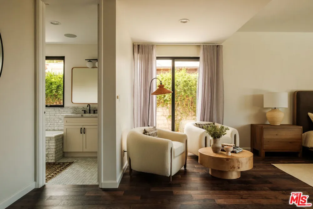 20339 Delita Drive Woodland Hills, CA 91364