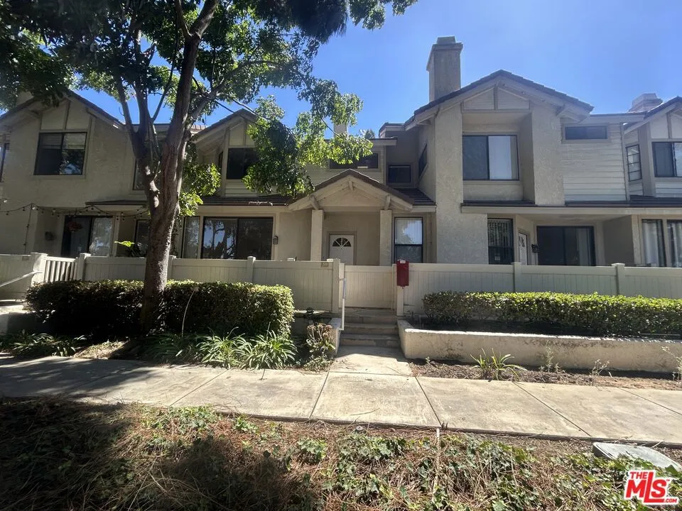 2621 Plaza Del Amo #511 Torrance, CA 90503