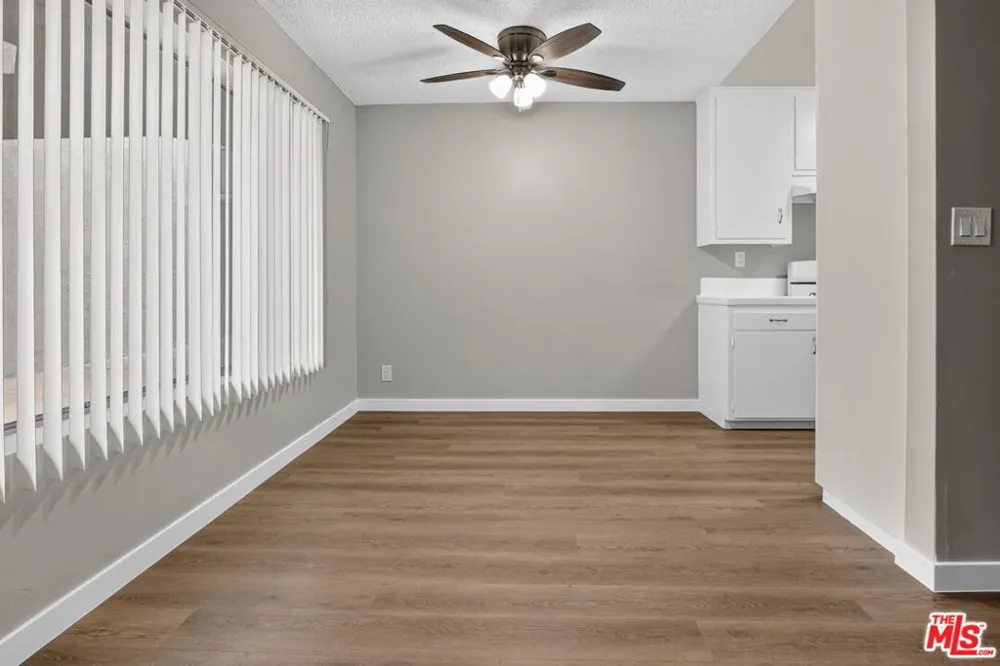 5361 Russell Avenue #305 Los Angeles, CA 90027