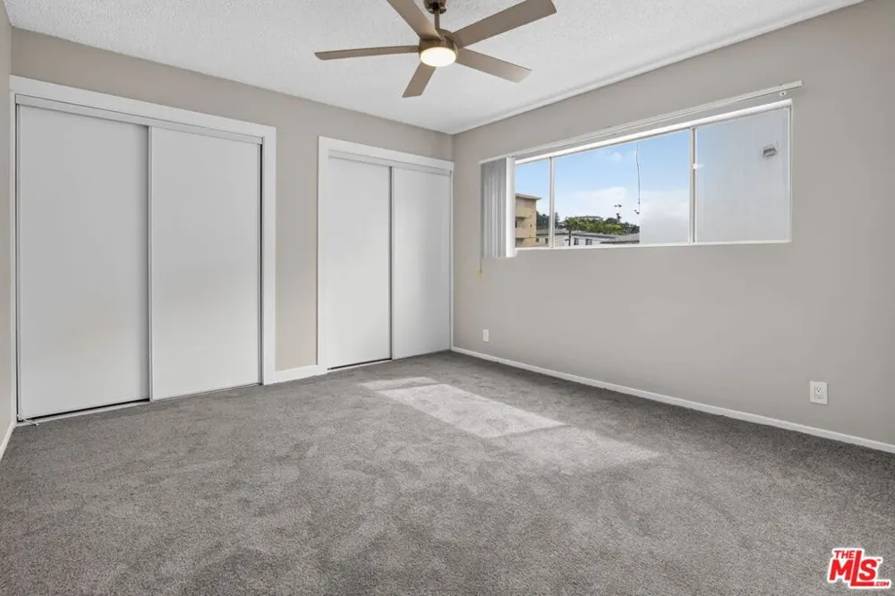 5361 Russell Avenue #305 Los Angeles, CA 90027