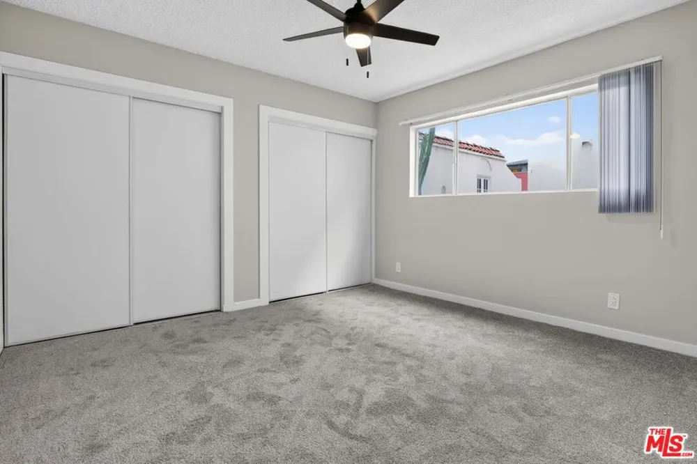 5361 Russell Avenue #305 Los Angeles, CA 90027