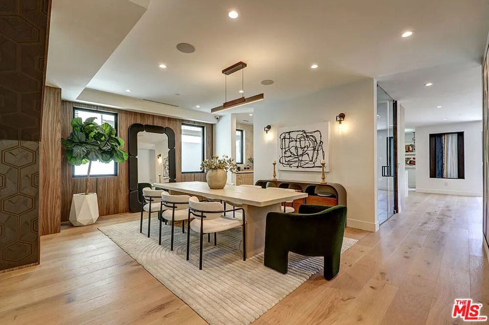 846 Dickson Street Marina del Rey, CA 90292