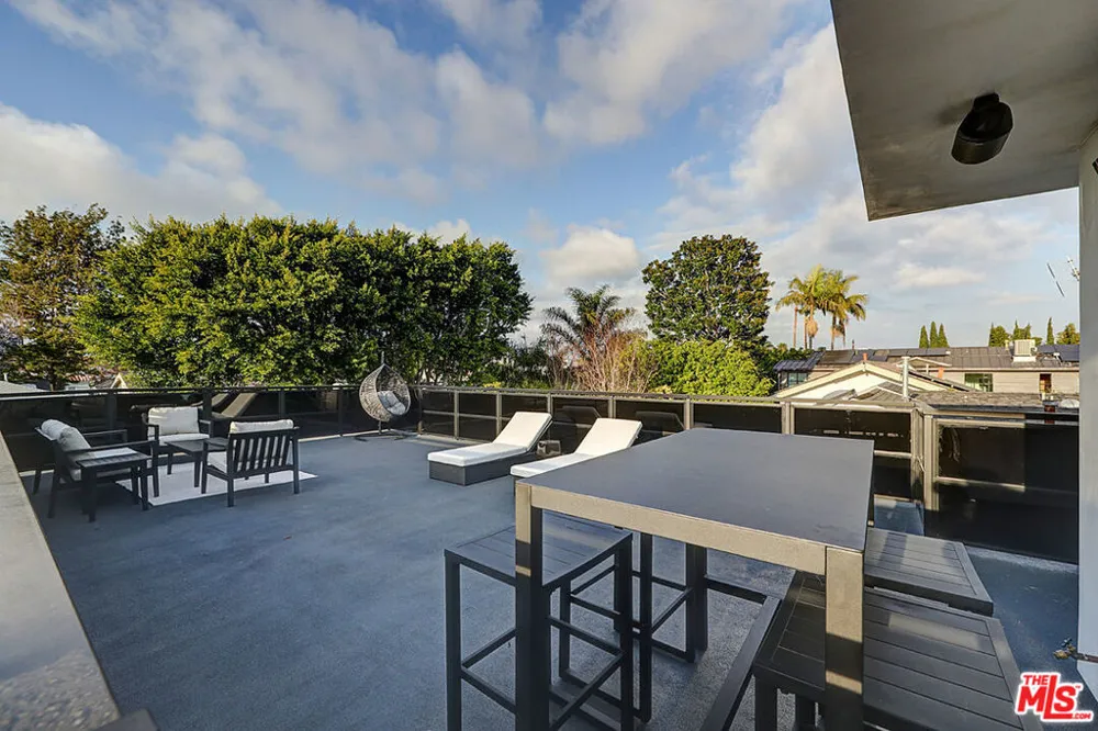 846 Dickson Street Marina del Rey, CA 90292